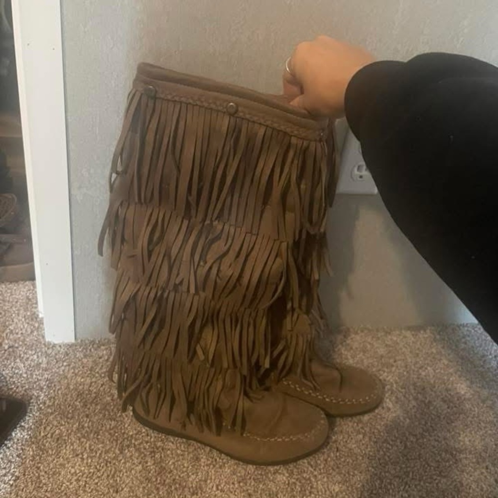 Fringe Knee-High Mocassin Boots